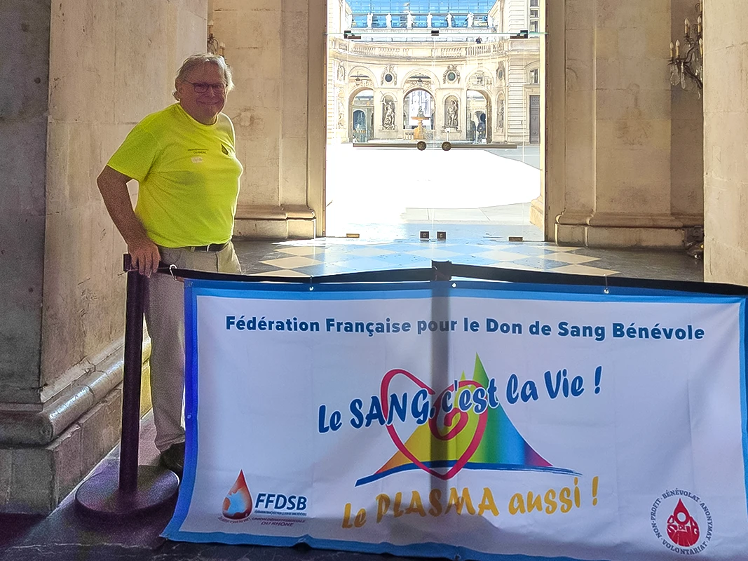 Collecte JMDS 2026 HDV : bénévole de l'association pour le don de sang de Sérézin-du-Rhône