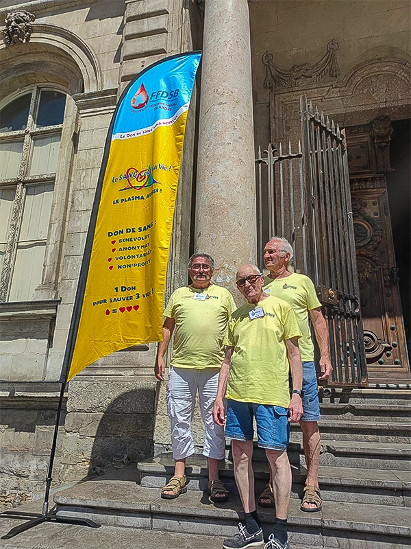 Collecte JMDS 2026 HDV : bénévoles des associations pour le don de sang de Oullins et Givors-Grigny