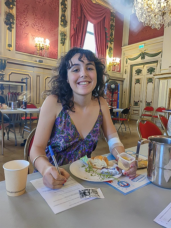 Collecte JMDS 2026 HDV : une donneuse répond à un quiz sur le don de sang et plasma
